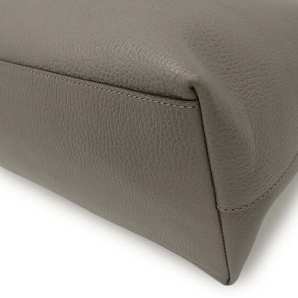 GUCCI Authentic Gray Leather Shoulder Bag - Picture 4 of 10